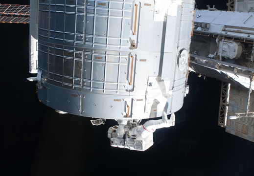 STS119-E-06883