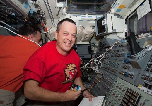 STS119-E-06943