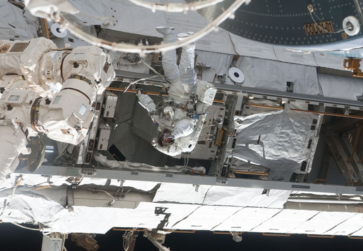 STS119-E-07240