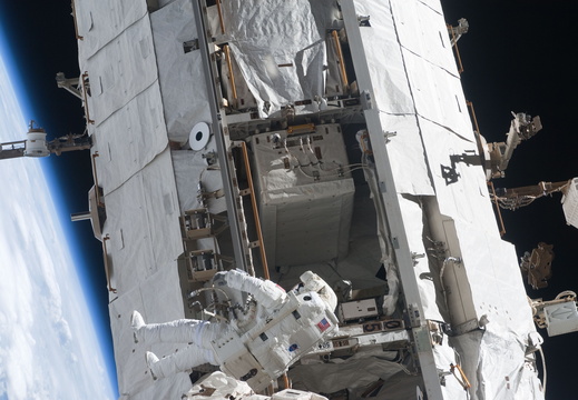 STS119-E-07244