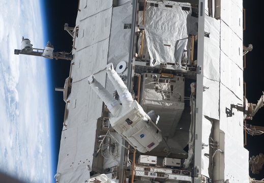 STS119-E-07250