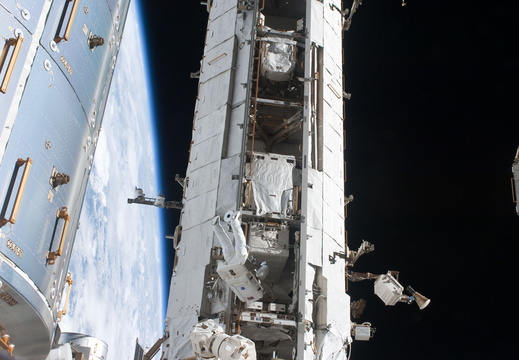 STS119-E-07253
