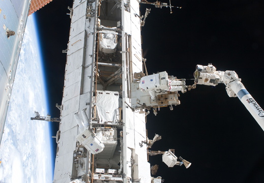 STS119-E-07264