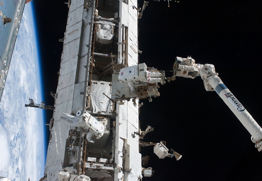 STS119-E-07265