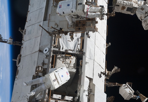 STS119-E-07271