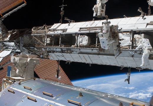 STS119-E-07278