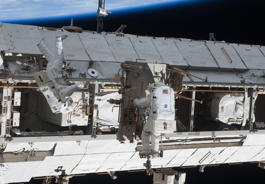 STS119-E-07301