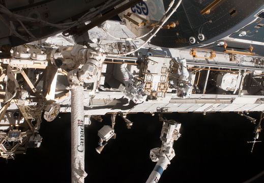 STS119-E-07327