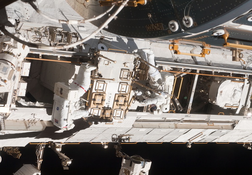 STS119-E-07330