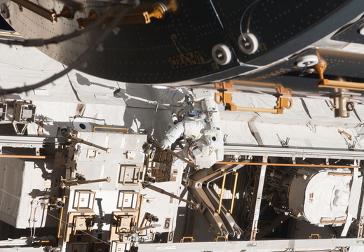 STS119-E-07333