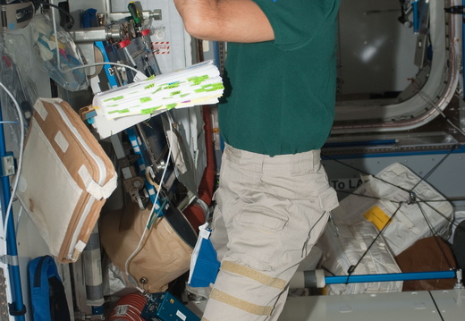 STS119-E-07351