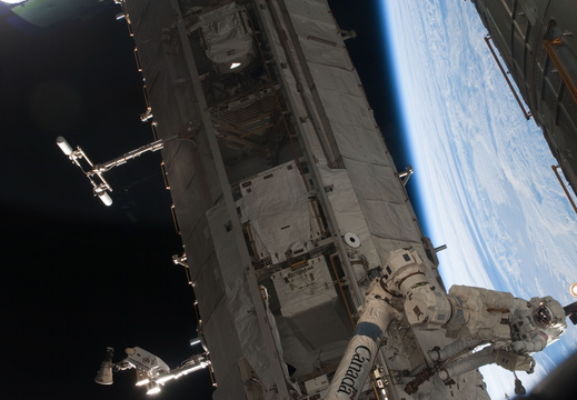 STS119-E-07432