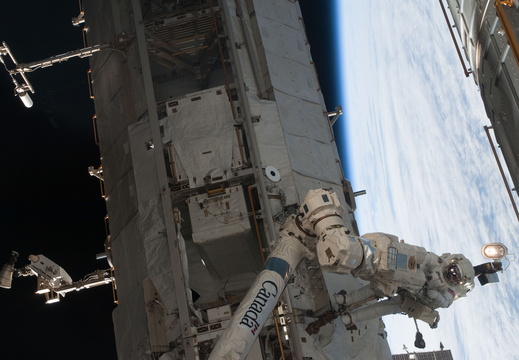STS119-E-07435