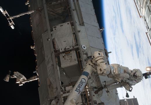 STS119-E-07436