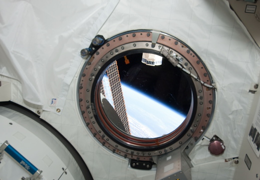 STS119-E-07641