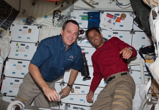 STS119-E-08173