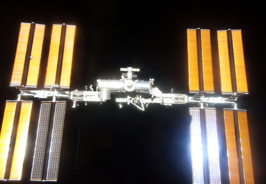 STS119-E-08223