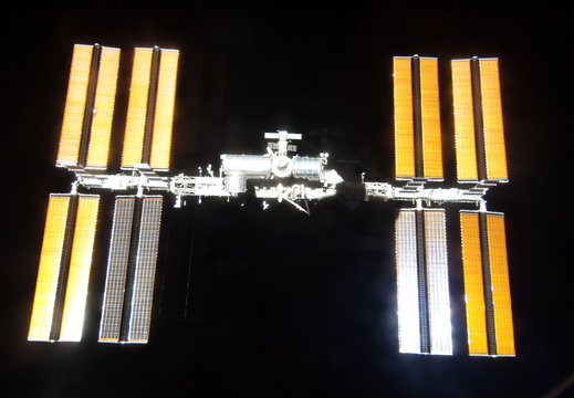 STS119-E-08234