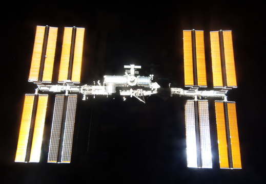 STS119-E-08235