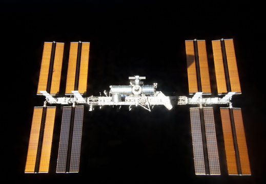 STS119-E-08285