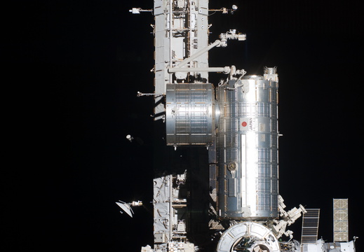STS119-E-09214