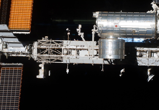 STS119-E-09240