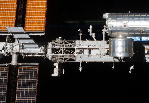 STS119-E-09241