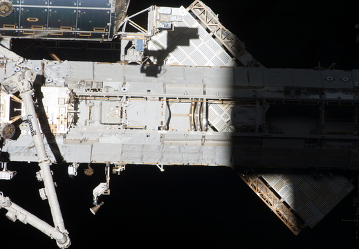 STS119-E-09254