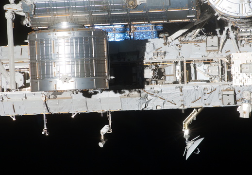 STS119-E-09263
