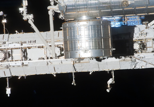 STS119-E-09265