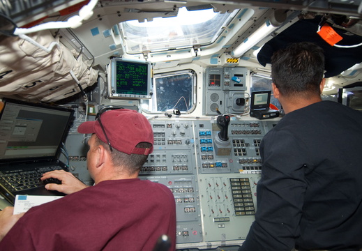 STS119-E-10175