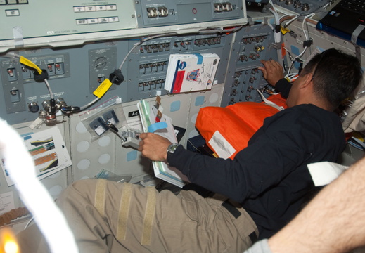 STS119-E-10177
