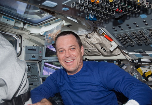 STS119-E-11533