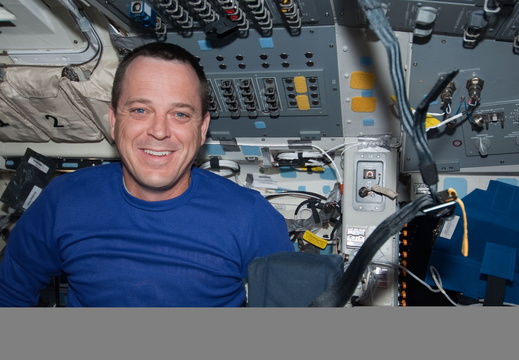 STS119-E-11534