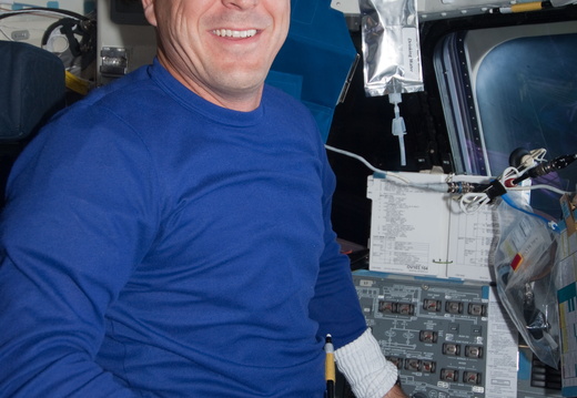 STS119-E-11539