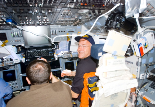 STS122-E-07097