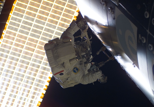 STS122-E-08790