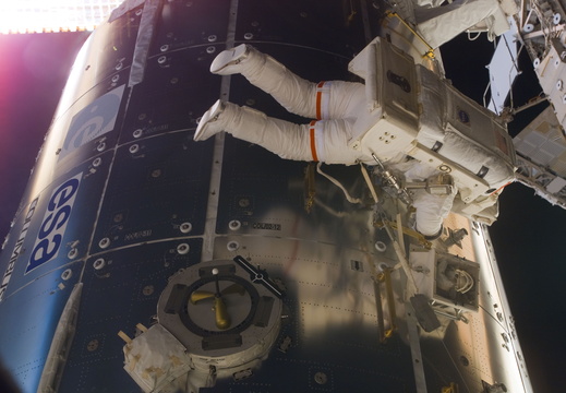 STS122-E-08999