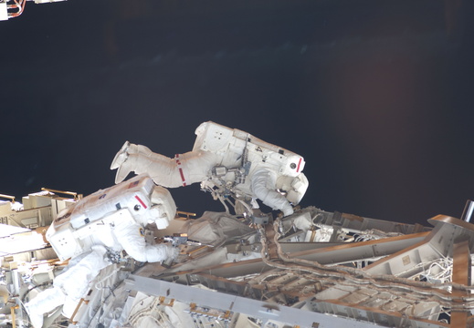 STS126-E-08349