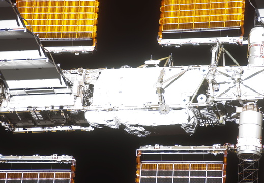 STS126-E-14334