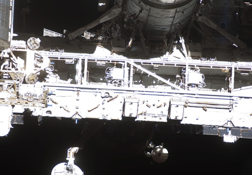 STS126-E-14349