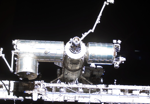STS126-E-14375