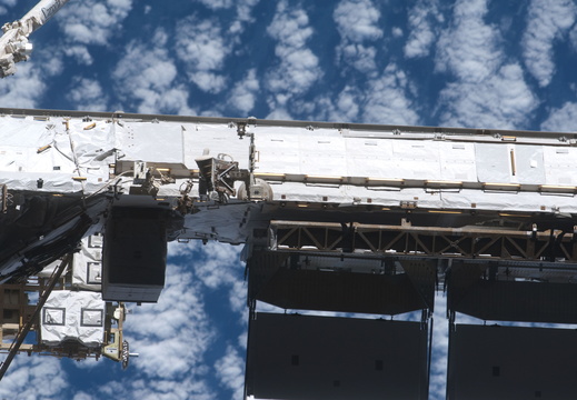 STS126-E-14472