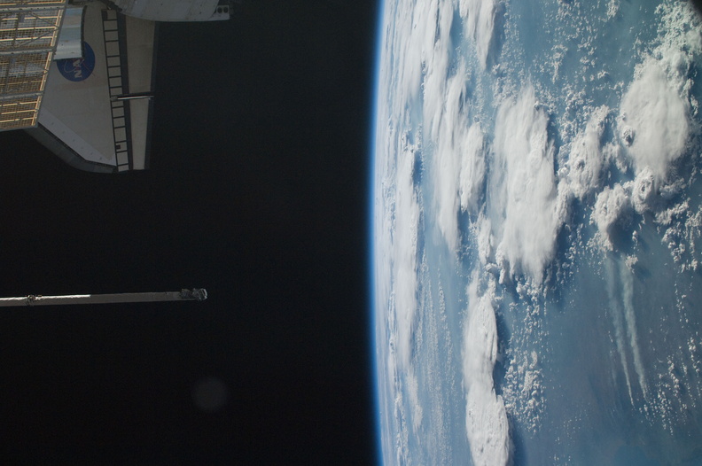 STS126-E-15769.jpg