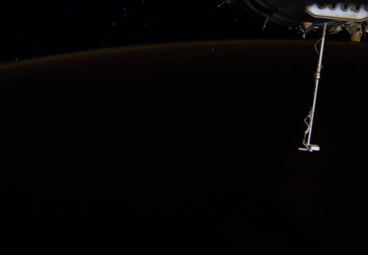 STS126-E-20605