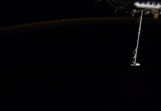 STS126-E-20616