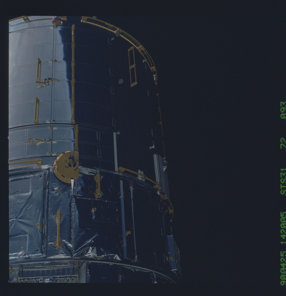 STS031-72-093.jpg
