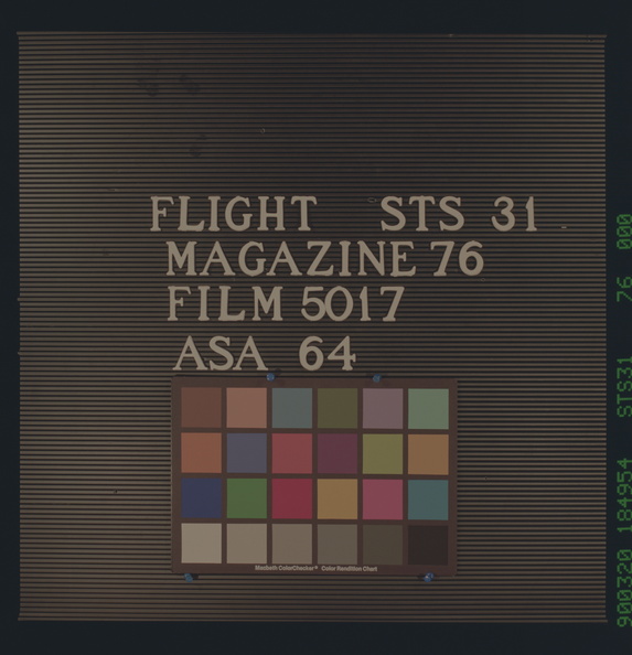 STS031-76-000.jpg