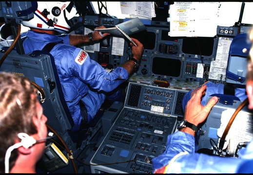 STS61C-01-004