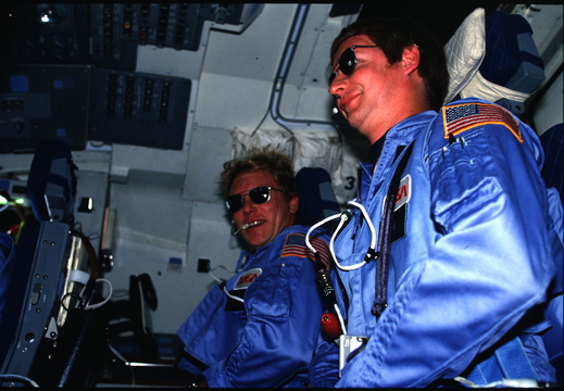 STS61C-01-010